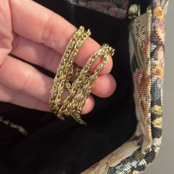 EVC Vintage Tapestry Bow Floral Clutch/ Shoulder Bag Pristine condition! - Picture 9 of 13